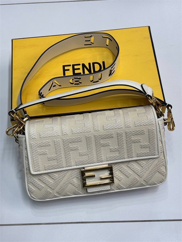 Сумка FENDI 173170
