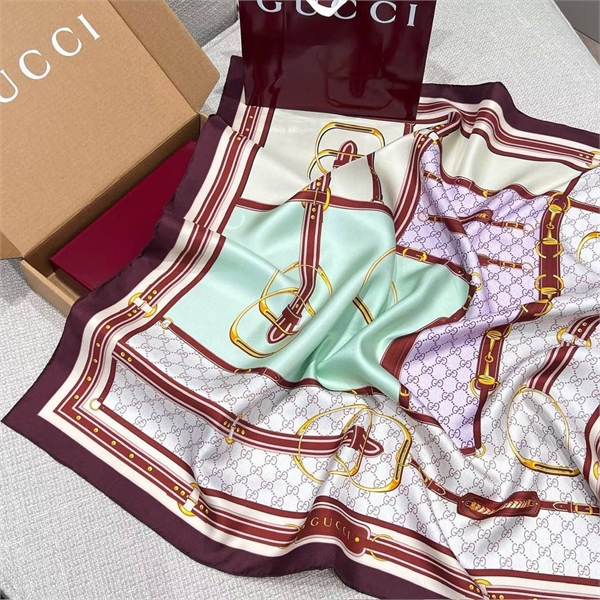 Платок GUCCI 100% Шелк 173206