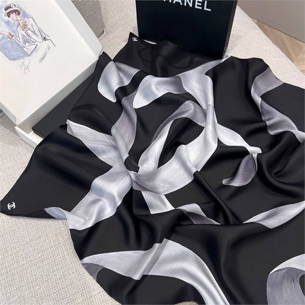 Платок CHANEL 100 % Шелк 173240