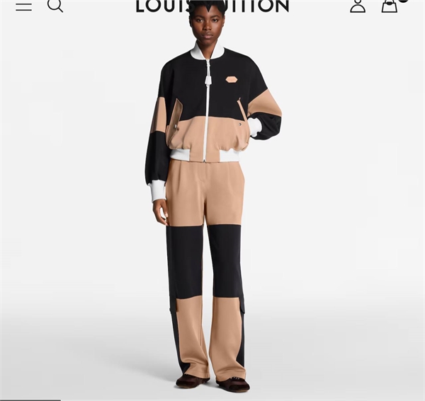 Костюм LOUIS VUITTON 173318