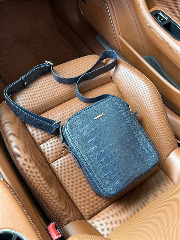 Сумка ZILLI из кожи крокодила 173522