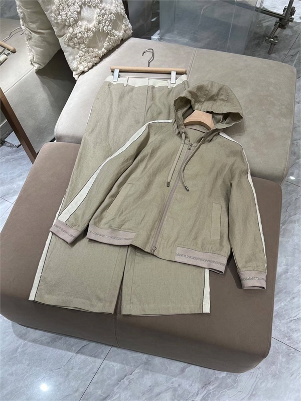 Костюм BRUNELLO CUCINELLI 173692