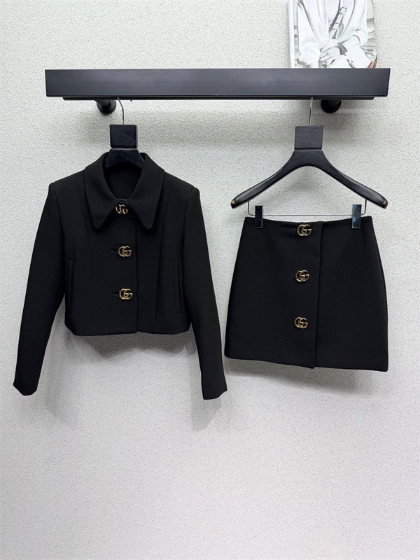 Костюм GUCCI 173736