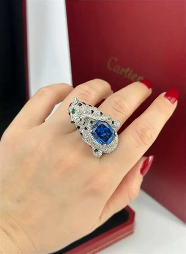 Кольцо CARTIER 173803