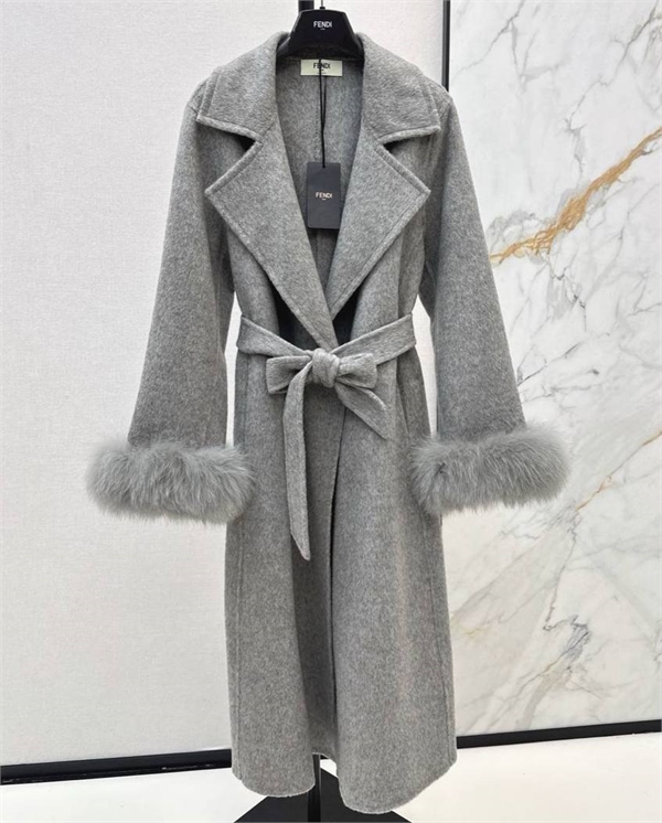 Пальто FENDI 174613