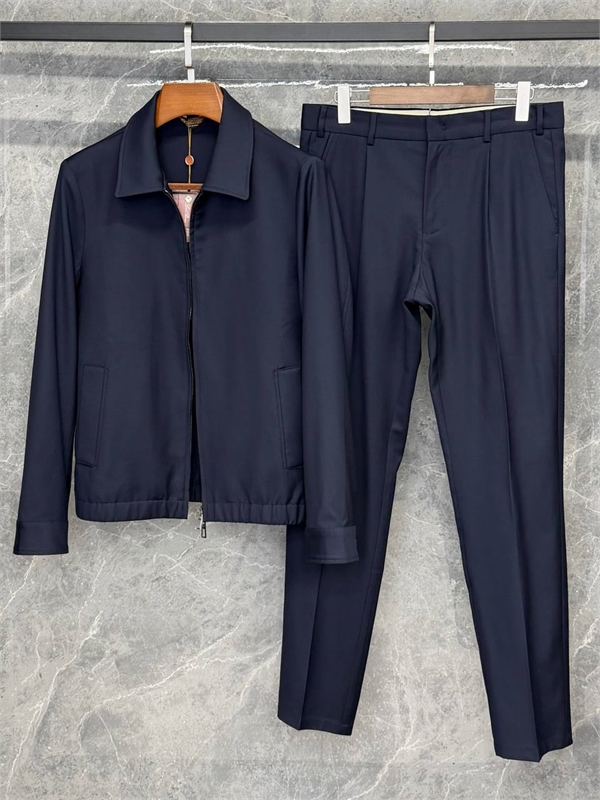 Прогулочный костюм LP 174888