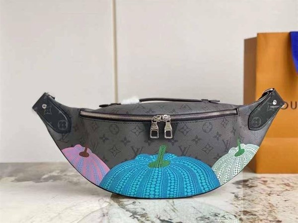 Поясная сумка Louis Vuitton 33217 - фото 48479