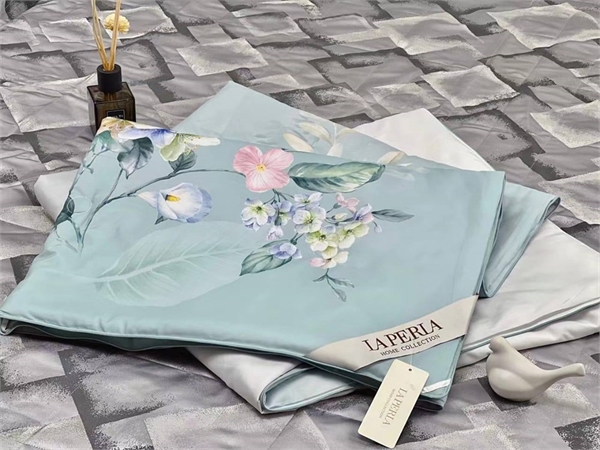 Одеяло La Perla BMS-95590 - фото 78874