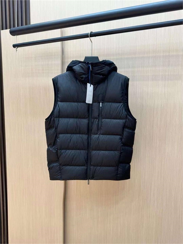 Жилет Moncler 101919 - фото 92643
