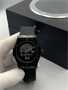 Часы HUBLOT 14351