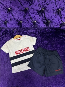 Костюм MOSCHINO 1426