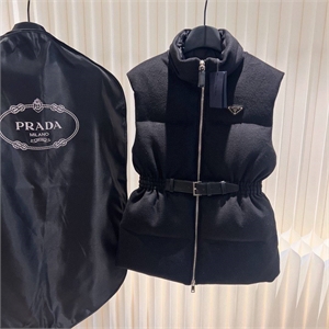 Жилет PRADA 109547