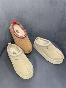 UGG 110737