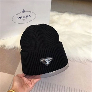 Шапка PRADA 111803