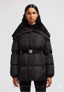 {{productViewItem.photos[photoViewList.activeNavIndex].Alt || productViewItem.photos[photoViewList.activeNavIndex].Description || 'Пуховик  MONCLER'}}