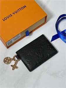 {{productViewItem.photos[photoViewList.activeNavIndex].Alt || productViewItem.photos[photoViewList.activeNavIndex].Description || 'Картхолдер LOUIS VUITTON'}}