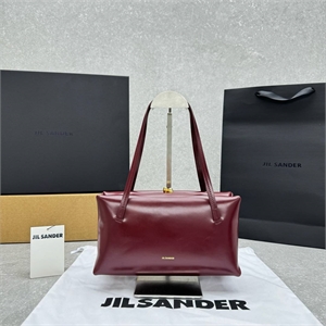 {{productViewItem.photos[photoViewList.activeNavIndex].Alt || productViewItem.photos[photoViewList.activeNavIndex].Description || 'Сумка JIL SANDER'}}