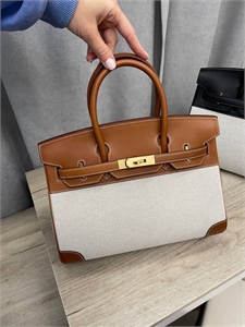 {{productViewItem.photos[photoViewList.activeNavIndex].Alt || productViewItem.photos[photoViewList.activeNavIndex].Description || 'Сумка HERMES Birkin, 30'}}