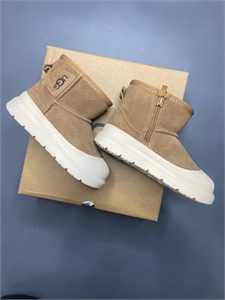 UGG 116828