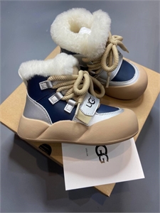 UGG 116831