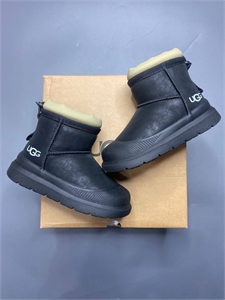 UGG 116833