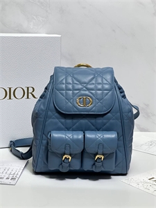 {{productViewItem.photos[photoViewList.activeNavIndex].Alt || productViewItem.photos[photoViewList.activeNavIndex].Description || 'Рюкзак DIOR'}}