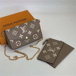 {{productViewItem.photos[photoViewList.activeNavIndex].Alt || productViewItem.photos[photoViewList.activeNavIndex].Description || 'Клатч LOUIS VUITTON'}}