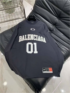 Лонгслив Balenciaga 118716