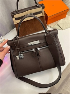 {{productViewItem.photos[photoViewList.activeNavIndex].Alt || productViewItem.photos[photoViewList.activeNavIndex].Description || 'Сумка Hermes Kelly Lakis 32 см'}}