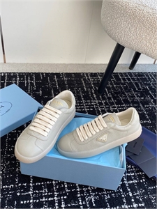 {{productViewItem.photos[photoViewList.activeNavIndex].Alt || productViewItem.photos[photoViewList.activeNavIndex].Description || 'Кеды PRADA'}}