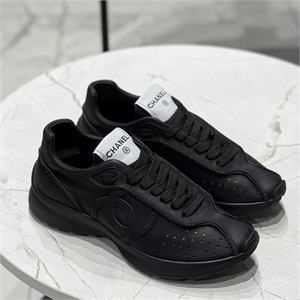 {{productViewItem.photos[photoViewList.activeNavIndex].Alt || productViewItem.photos[photoViewList.activeNavIndex].Description || 'Кроссовки CHANEL'}}