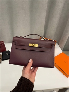 {{productViewItem.photos[photoViewList.activeNavIndex].Alt || productViewItem.photos[photoViewList.activeNavIndex].Description || 'Сумка  Hermes Kelly'}}