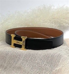 {{productViewItem.photos[photoViewList.activeNavIndex].Alt || productViewItem.photos[photoViewList.activeNavIndex].Description || 'Ремень HERMES'}}