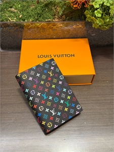 Обложка  LOUIS VUITTON 121555