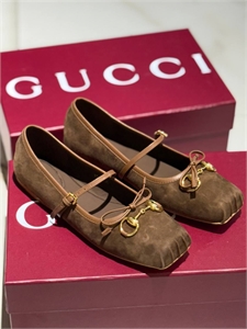 {{productViewItem.photos[photoViewList.activeNavIndex].Alt || productViewItem.photos[photoViewList.activeNavIndex].Description || 'Балетки GUCCI'}}