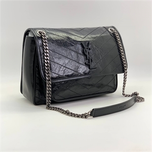 {{productViewItem.photos[photoViewList.activeNavIndex].Alt || productViewItem.photos[photoViewList.activeNavIndex].Description || 'Сумка YSL 28 см'}}