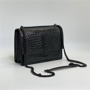 {{productViewItem.photos[photoViewList.activeNavIndex].Alt || productViewItem.photos[photoViewList.activeNavIndex].Description || 'Сумка YSL 22 см'}}