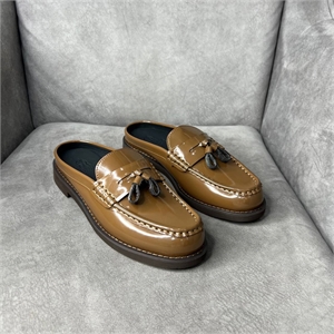 {{productViewItem.photos[photoViewList.activeNavIndex].Alt || productViewItem.photos[photoViewList.activeNavIndex].Description || 'Лоферы BRUNELLO CUCINELLI'}}