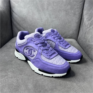 {{productViewItem.photos[photoViewList.activeNavIndex].Alt || productViewItem.photos[photoViewList.activeNavIndex].Description || 'Кроссовки CHANEL'}}