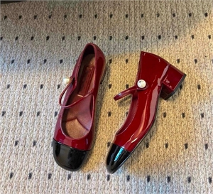 {{productViewItem.photos[photoViewList.activeNavIndex].Alt || productViewItem.photos[photoViewList.activeNavIndex].Description || 'Балетки CHANEL'}}