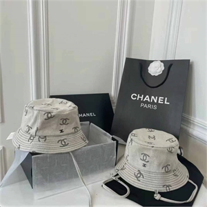 {{productViewItem.photos[photoViewList.activeNavIndex].Alt || productViewItem.photos[photoViewList.activeNavIndex].Description || 'Панама CHANEL'}}