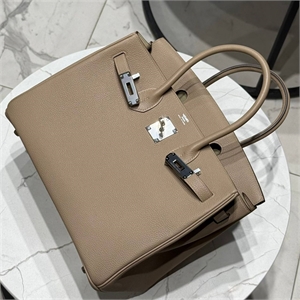 {{productViewItem.photos[photoViewList.activeNavIndex].Alt || productViewItem.photos[photoViewList.activeNavIndex].Description || 'Сумка HERMES'}}