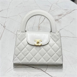 {{productViewItem.photos[photoViewList.activeNavIndex].Alt || productViewItem.photos[photoViewList.activeNavIndex].Description || 'Сумка CHANEL'}}