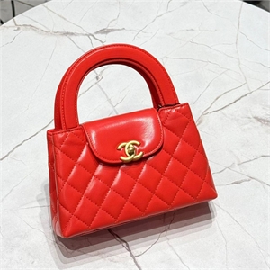 {{productViewItem.photos[photoViewList.activeNavIndex].Alt || productViewItem.photos[photoViewList.activeNavIndex].Description || 'Сумка CHANEL'}}
