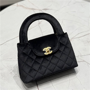 {{productViewItem.photos[photoViewList.activeNavIndex].Alt || productViewItem.photos[photoViewList.activeNavIndex].Description || 'Сумка CHANEL'}}