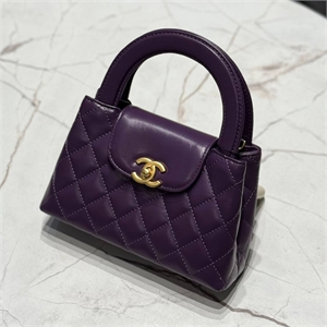 {{productViewItem.photos[photoViewList.activeNavIndex].Alt || productViewItem.photos[photoViewList.activeNavIndex].Description || 'Сумка CHANEL'}}