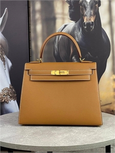 {{productViewItem.photos[photoViewList.activeNavIndex].Alt || productViewItem.photos[photoViewList.activeNavIndex].Description || 'Сумка HERMES'}}