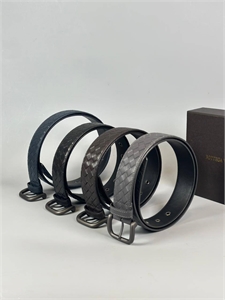 {{productViewItem.photos[photoViewList.activeNavIndex].Alt || productViewItem.photos[photoViewList.activeNavIndex].Description || 'Ремень Louis Vuitton'}}