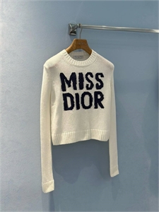 {{productViewItem.photos[photoViewList.activeNavIndex].Alt || productViewItem.photos[photoViewList.activeNavIndex].Description || 'Свитер MISS DIOR'}}