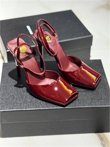 {{productViewItem.photos[photoViewList.activeNavIndex].Alt || productViewItem.photos[photoViewList.activeNavIndex].Description || 'Туфли YSL'}}